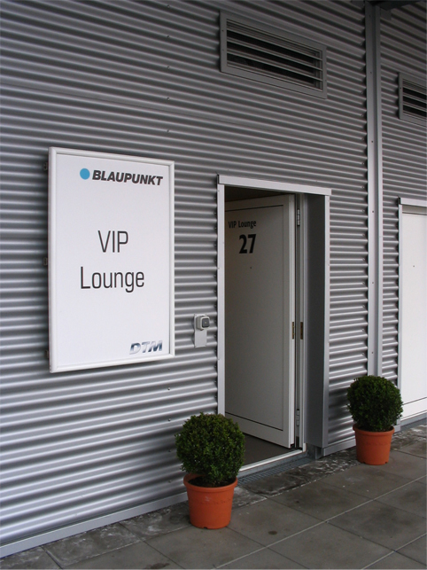 Kunde: C3 Carpe Connect Communications - DTM Blaupunkt VIP Lounge Kunde: C3 Carpe Connect Communications - DTM Blaupunkt VIP Lounge